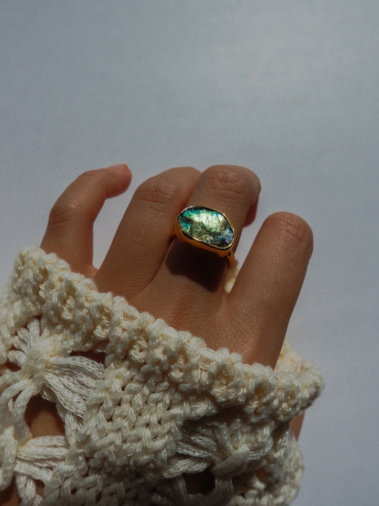 The Wild One - Raw Labradorite Ring 18K