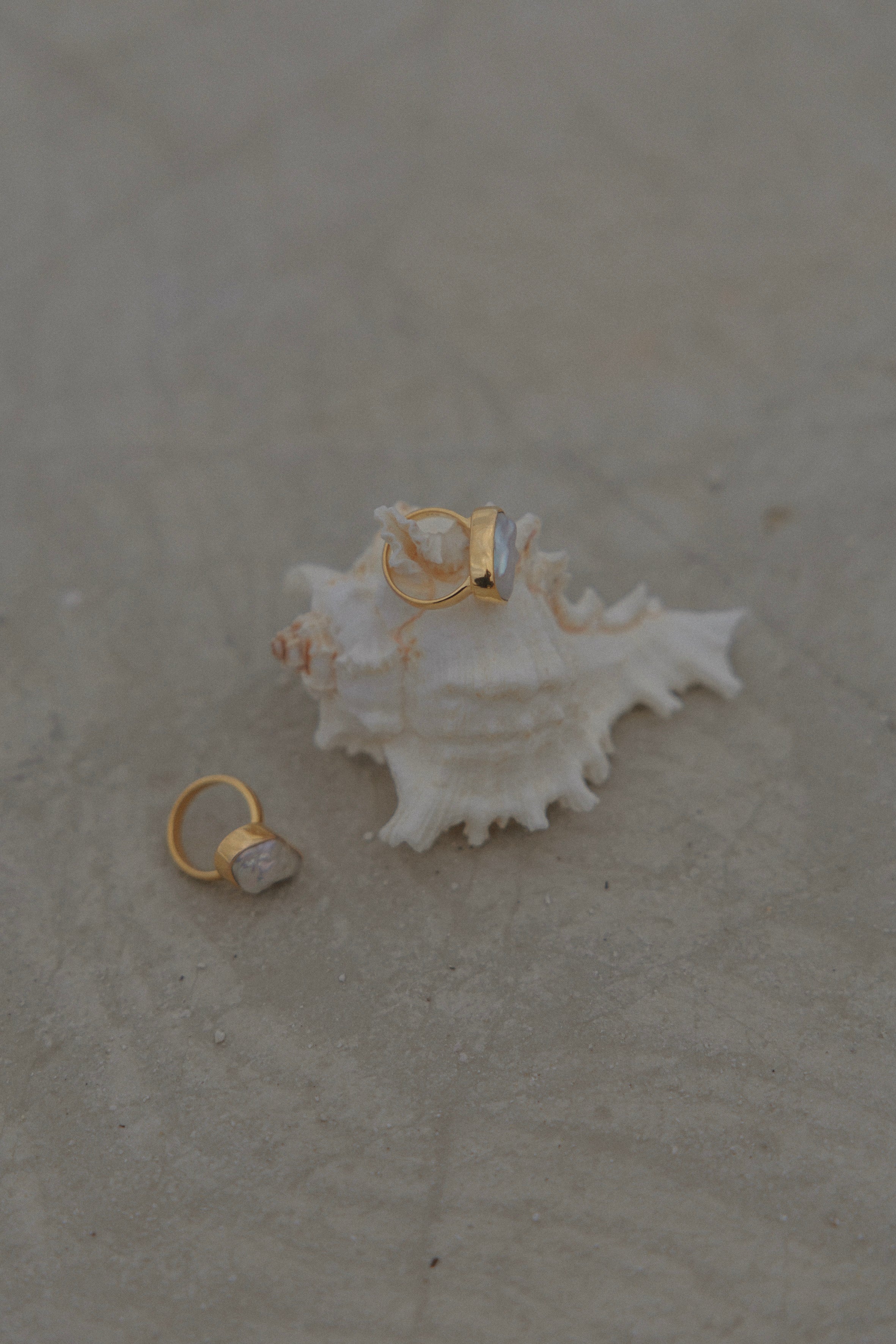 The Muse - Chunky White Biwa Pearl Ring 18K