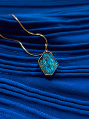 The Priestess - Raw Labradorite Necklace 18K