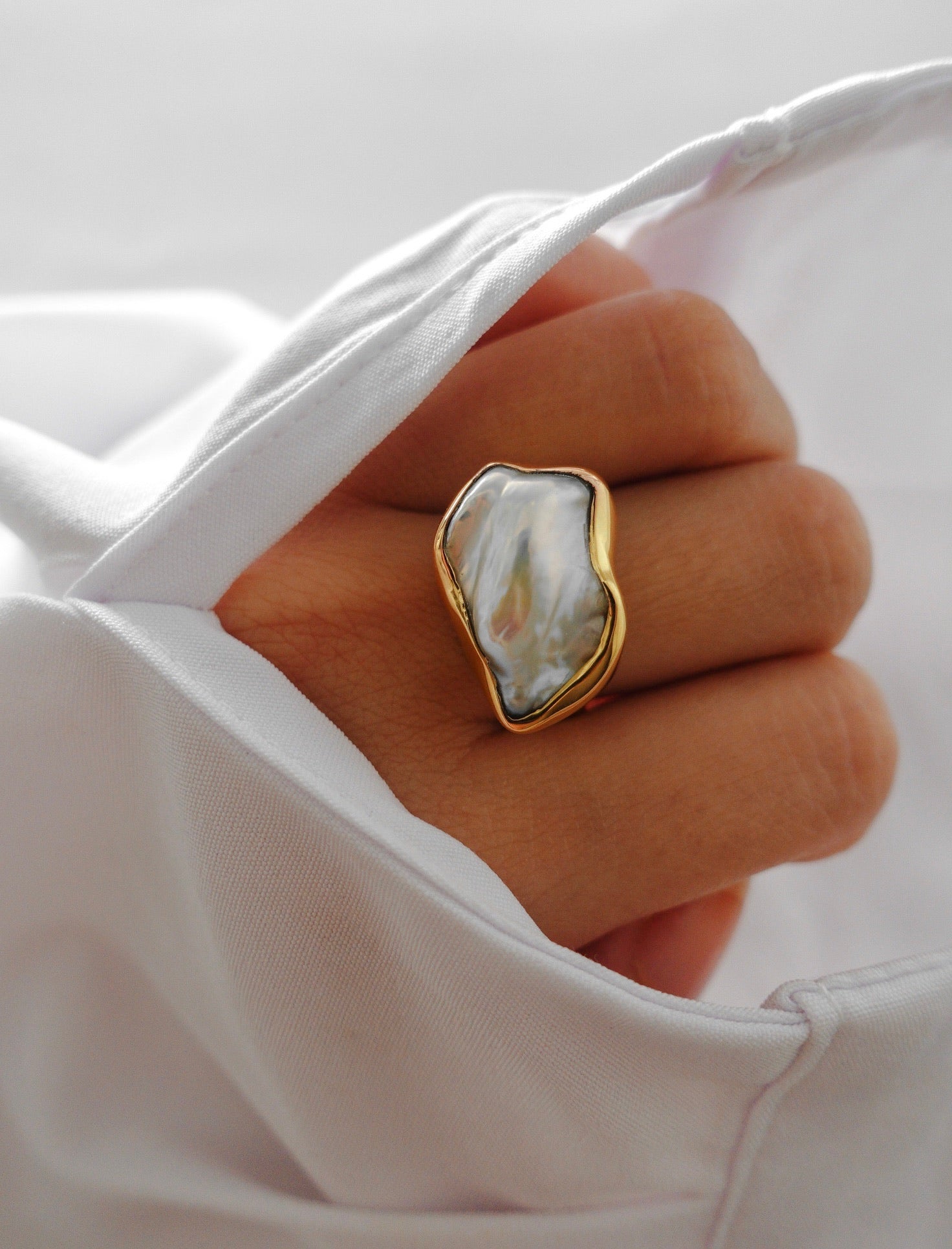 The Muse - Chunky White Biwa Pearl Ring 18K