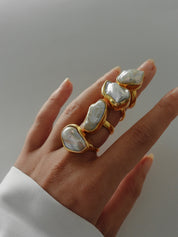 The Muse - Chunky White Biwa Pearl Ring 18K
