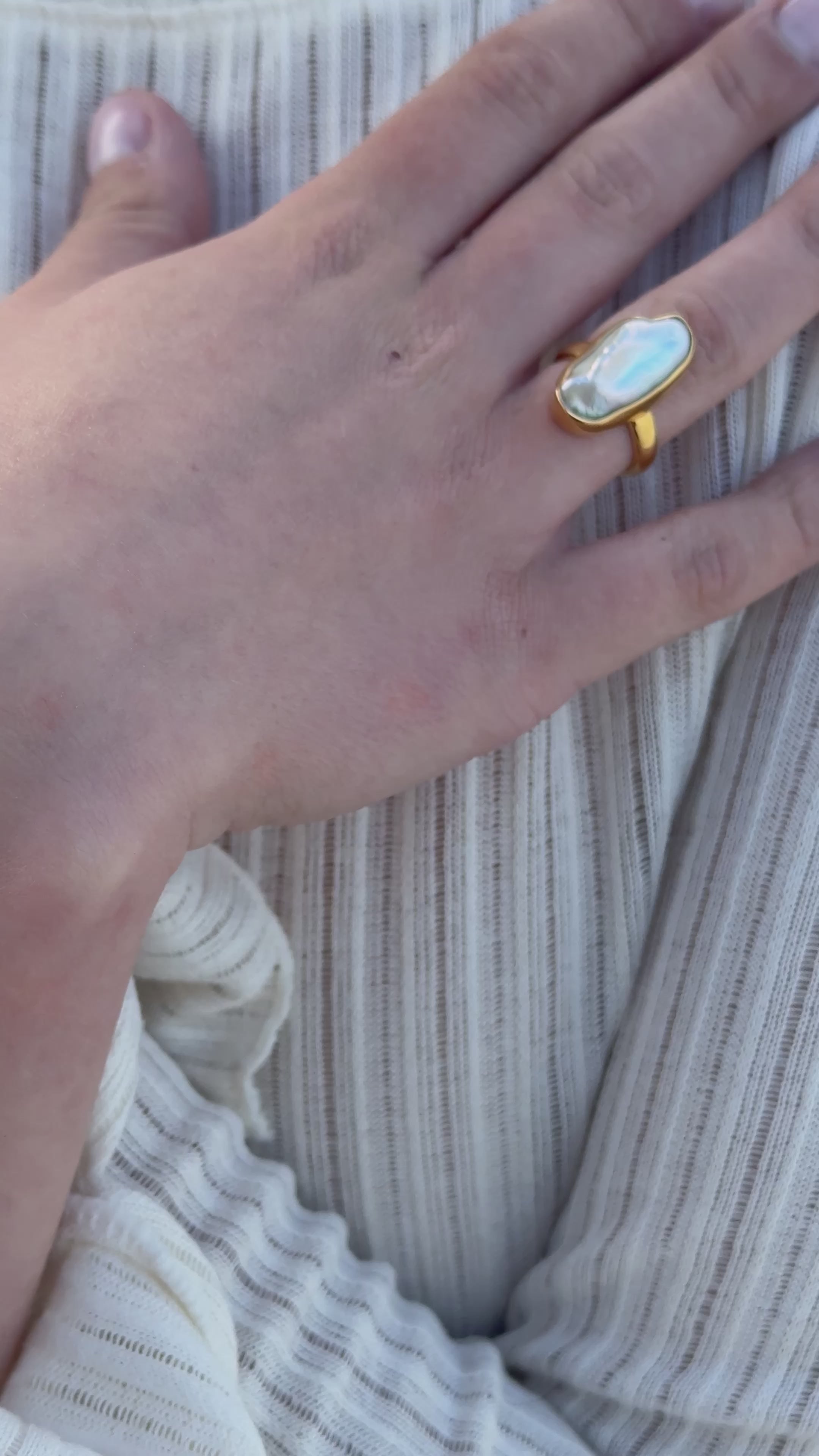The Muse - Chunky White Biwa Pearl Ring 18K